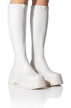 AZALEA WANG ARETHA STRETCH BOOT WITH 4 WAY STRETCH IN WHITE
