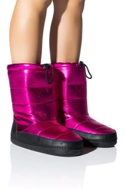 AZALEA WANG BECKY METALLIC LINED SNOW BOOTIE IN PINK