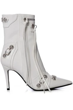 AZALEA WANG BROOKLYN PU BOOTIE IN WHITE