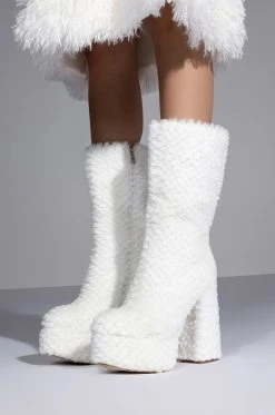 AZALEA WANG COZY CUTIE FAUX FUR CHUNKY PLATFORM BOOT IN WHITE -Azalea Wang store azalea wang cozy cutie faux fur chunky platform boot in white white 7 7 c1