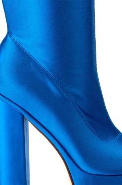 AZALEA WANG FORMAT CHUNKY PLATFORM BOOTIE IN BLUE -Azalea Wang store azalea wang format chunky platform bootie in blue blue 5 5