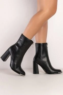 AZALEA WANG FRESCO ZIP CHUNKY BOOT IN BLACK -Azalea Wang store azalea wang fresco zip chunky boot in black black 2 2