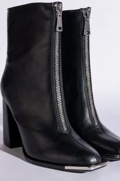 AZALEA WANG FRESCO ZIP CHUNKY BOOT IN BLACK -Azalea Wang store azalea wang fresco zip chunky boot in black black 6 6