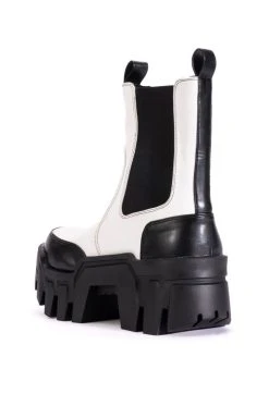 AZALEA WANG KELIANNA CHUNKY BOOT IN WHITE -Azalea Wang store azalea wang kelianna chunky boot in white white 4 4