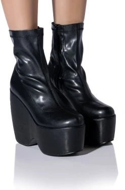 AZALEA WANG LOXLEY WEDGE BOOTIE IN BLACK