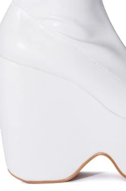 AZALEA WANG LOXLEY WEDGE BOOTIE IN WHITE -Azalea Wang store azalea wang loxley wedge bootie in white white 5 5