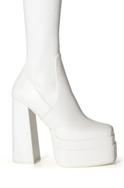 AZALEA WANG MAXINE CHUNKY PLATFORM BOOT WITH 4 WAY STRETCH IN WHITE -Azalea Wang store azalea wang maxine chunky platform boot with 4 way stretch in white white 5 5