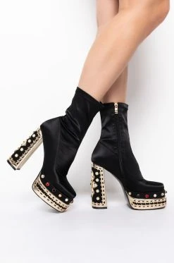 AZALEA WANG NOTICE ME CHUNKY BOOTIE IN BLACK -Azalea Wang store azalea wang notice me chunky bootie in black black 4 4