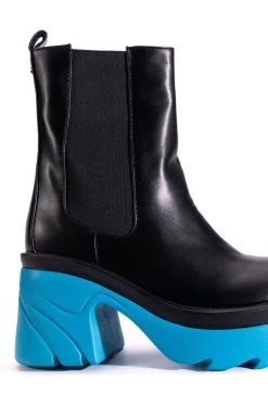 AZALEA WANG PRIMROSE BLUE SOLE CHUNKY BOOTS IN BLACK -Azalea Wang store azalea wang primrose blue sole chunky boots in black blue 5 5
