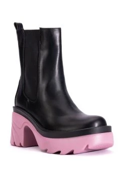 AZALEA WANG PRIMROSE PURPLE SOLE CHUNKY BOOTS IN BLACK -Azalea Wang store azalea wang primrose purple sole chunky boots in black purple 3 3
