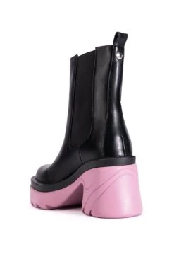 AZALEA WANG PRIMROSE PURPLE SOLE CHUNKY BOOTS IN BLACK -Azalea Wang store azalea wang primrose purple sole chunky boots in black purple 4 4
