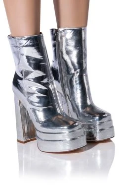 AZALEA WANG RUN AWAY CHUNKY BOOTIE IN METALLIC SILVER