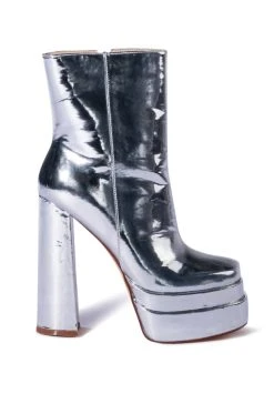 AZALEA WANG RUN AWAY CHUNKY BOOTIE IN METALLIC SILVER -Azalea Wang store azalea wang run away chunky bootie in metallic silver metallic silver 2 2