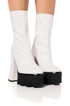 AZALEA WANG TATI CHUNKY BOOT IN WHITE