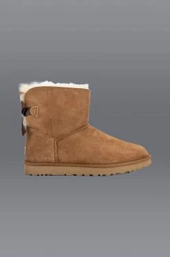 UGG MINI BAILEY BOW II 35 UGG MINI BAILEY BOW II -Azalea Wang store ugg mini bailey bow ii chestnut 1 1 c1